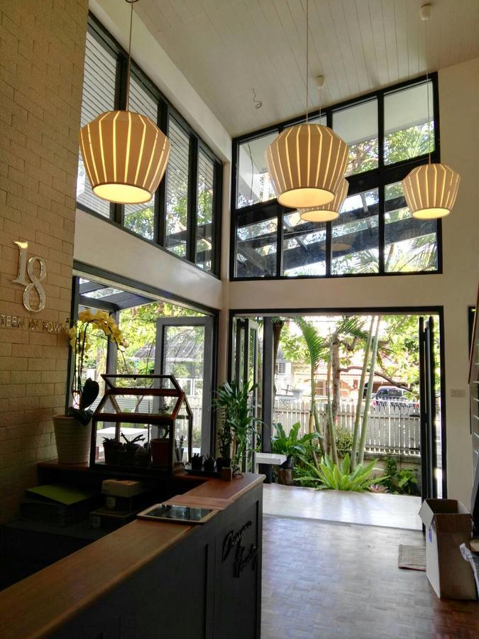 18 In Town Homestay Chiang Mai Esterno foto