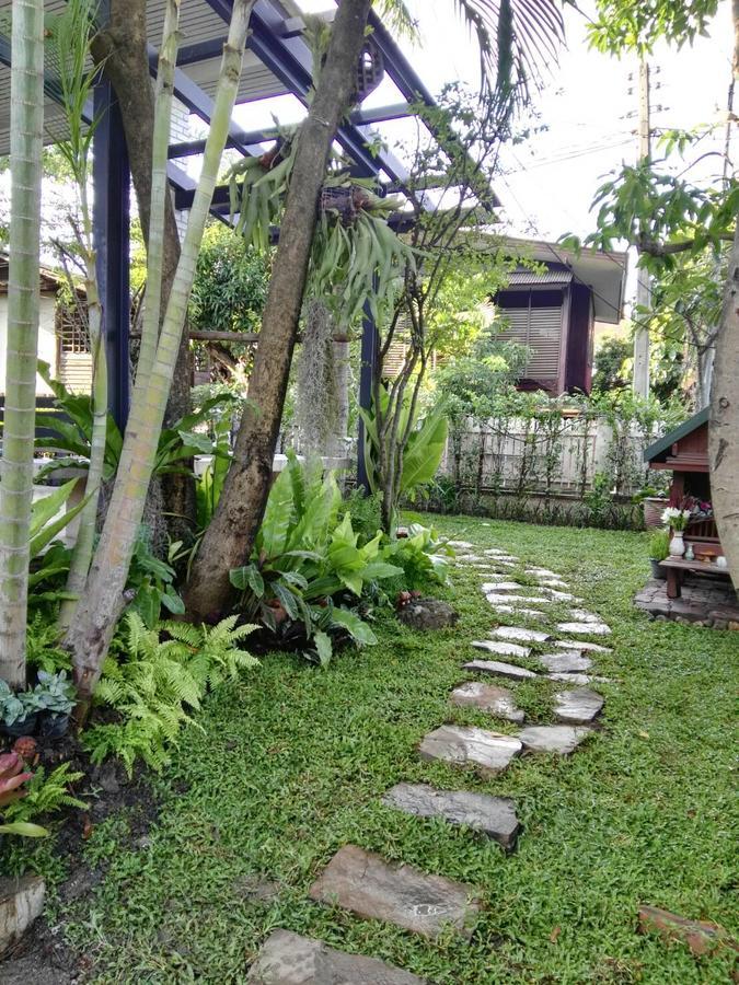 18 In Town Homestay Chiang Mai Esterno foto