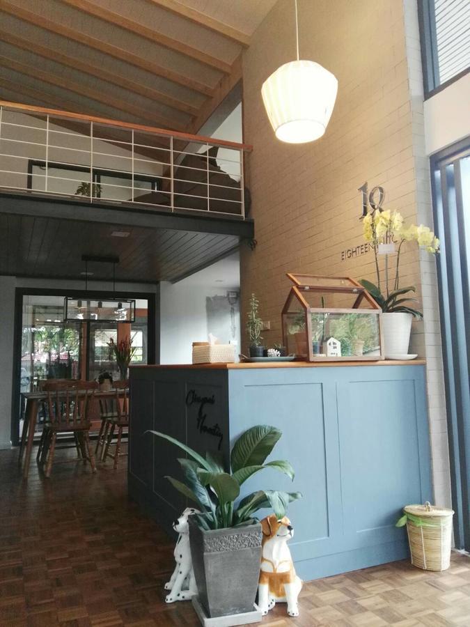 18 In Town Homestay Chiang Mai Esterno foto