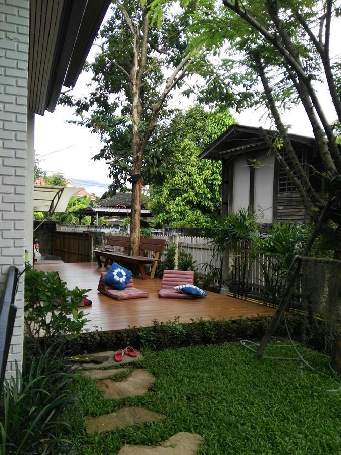 18 In Town Homestay Chiang Mai Esterno foto