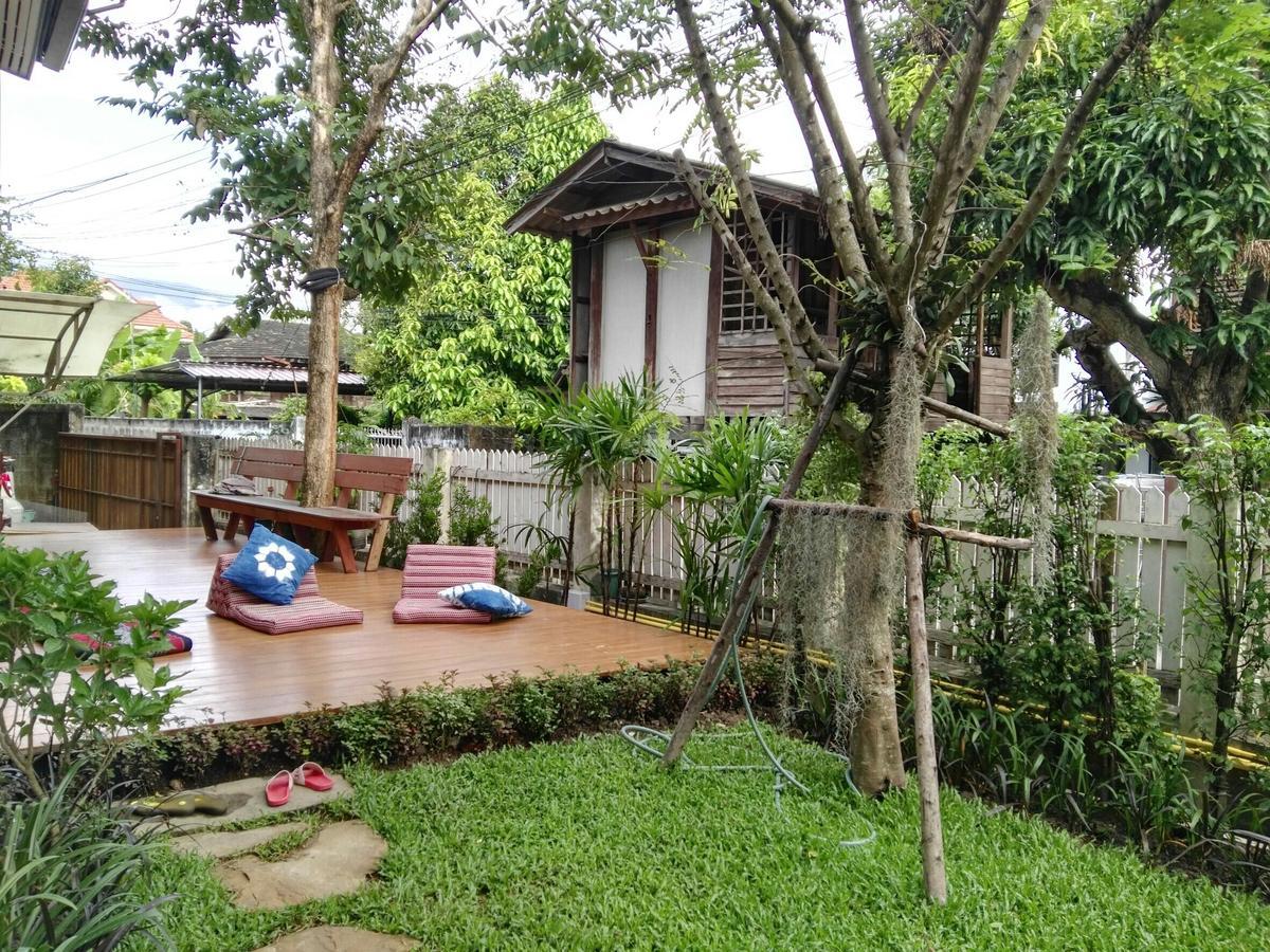 18 In Town Homestay Chiang Mai Esterno foto